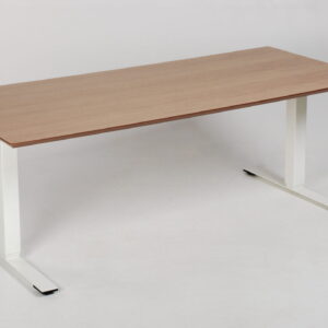 dencon delta skrivebord