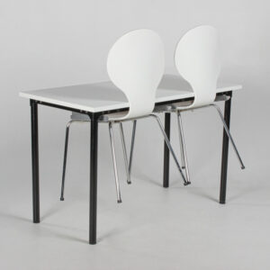 RH Eminent undervisningsbord med 2 stole  - hvid laminat