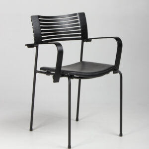 Kasper Salto Runner konferencestol med armlæn - sort læder