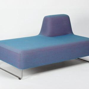 LK Hjelle UGO 203 loungesofa med højre ryglæn - blålilla steelcut trio