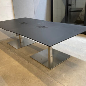 Konferencebord - sort linoleum/børstet stål