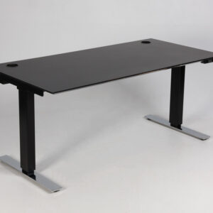 GUBI GOS2 hæve sænkebord - sort laminat/krom