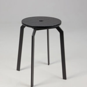 House Doctor Ace skammel - sortmalet træ