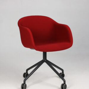 Muuto Fiber konferencestol med hjul - rød steelcut