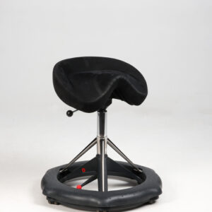 Backapp sadelstol med hjul - sort alcantara