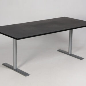 Linak hæve sænkebord - sort linoleum/gråt stel