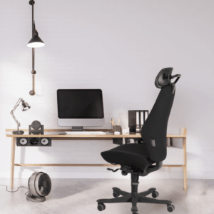 Kinnarps Free Float 6770 kontorstol med nakkestøtte - sort fame