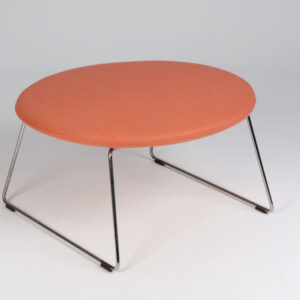 Profim Chic puf - lys orange uld/krom