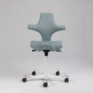 HÅG Capisco 8106 kontorstol - lys blå uld