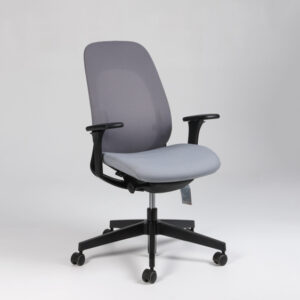 Giroflex 40-4049 kontorstol med armlæn - grå mesh