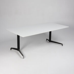 Holmris Genese hæve sænkebord - hvid laminat/sort/poleret alu