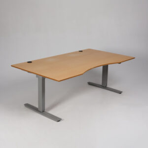 Hæve sænkebord med mavebue - birkefinér/gråt stel
